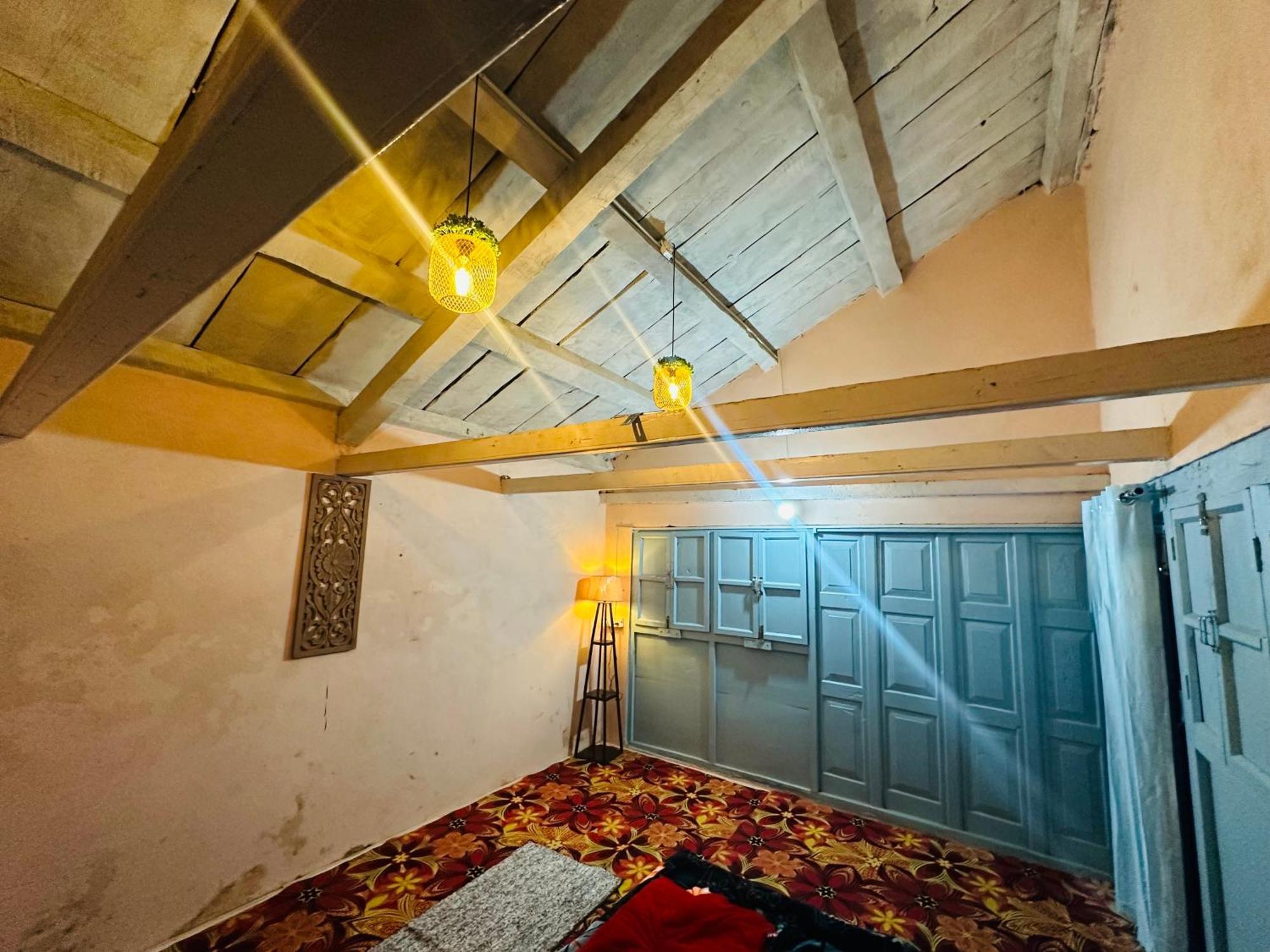 Deodar Village Homestay Devalsari ムスーリー エクステリア 写真
