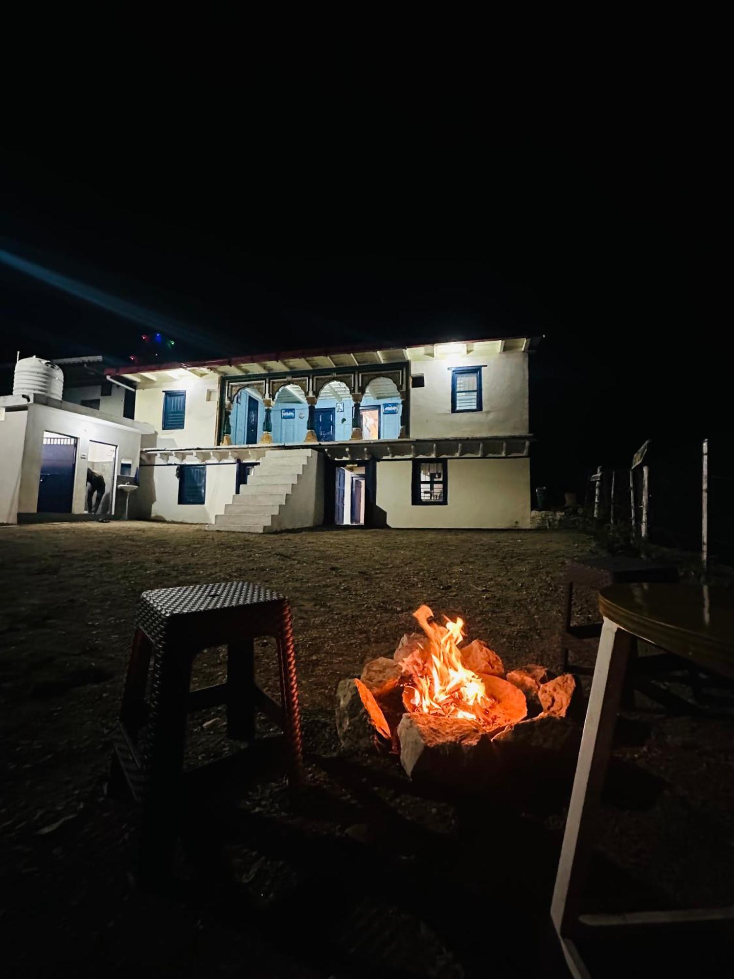 Deodar Village Homestay Devalsari ムスーリー エクステリア 写真