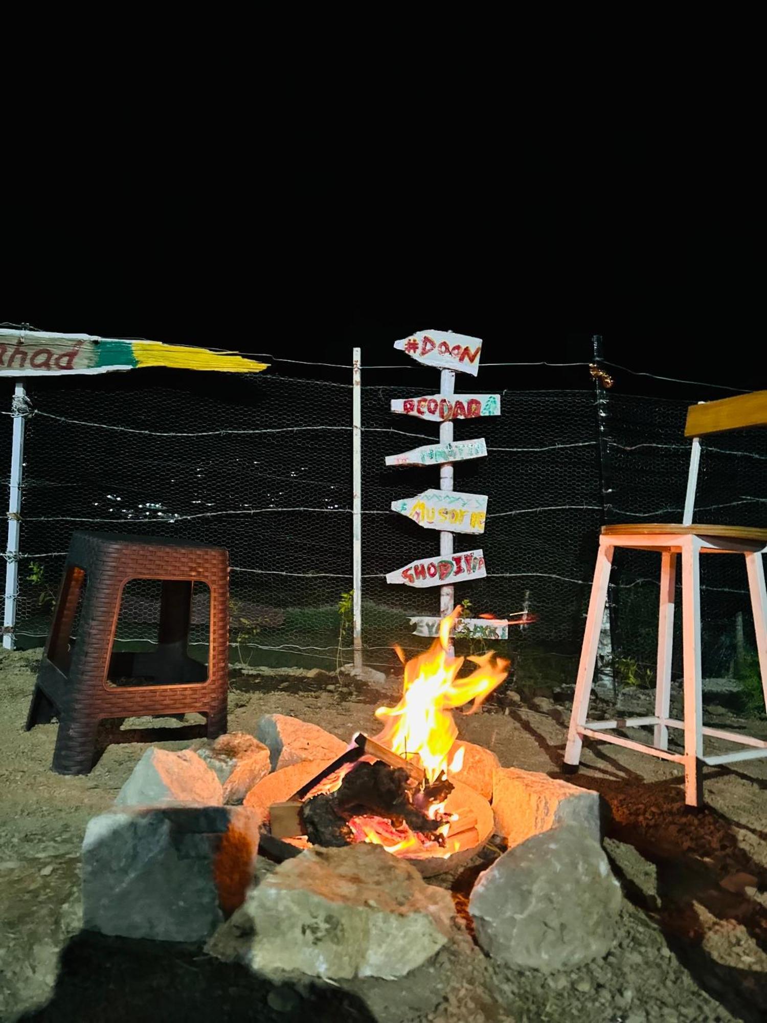 Deodar Village Homestay Devalsari ムスーリー エクステリア 写真